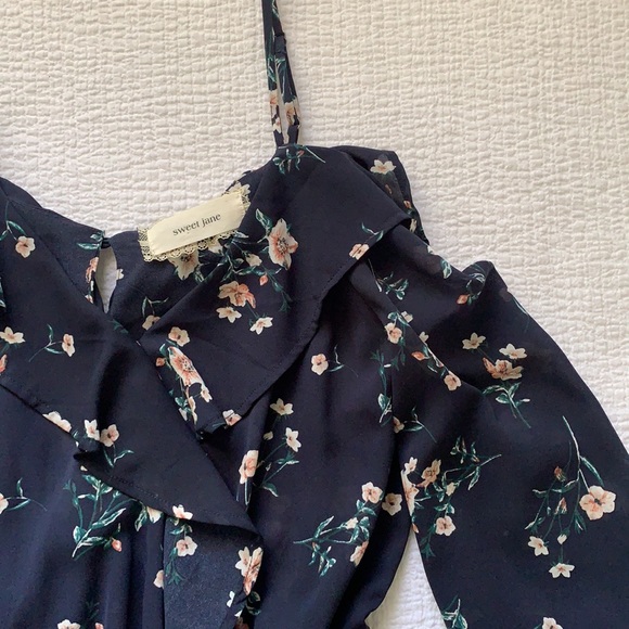 Sweet Jane Floral Off-the-Should Romper - Picture 2 of 3